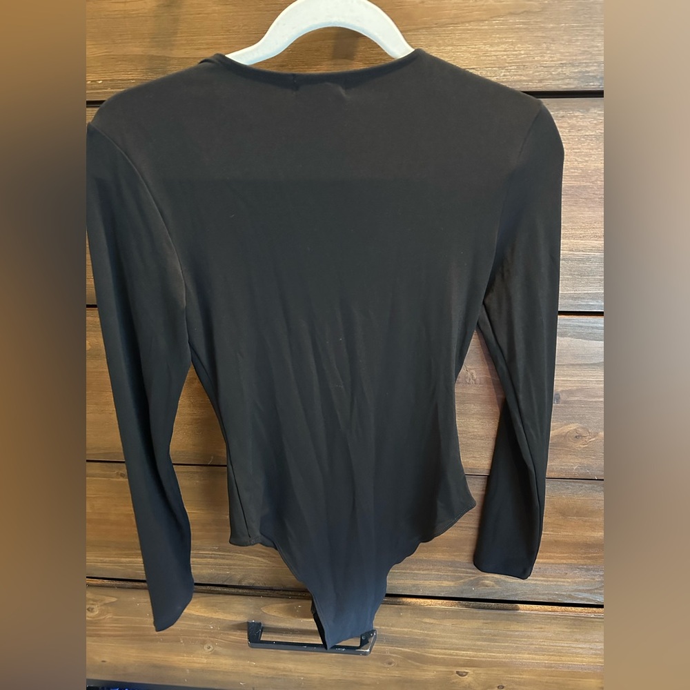 Leith Black V-Neck Bodysuit - Picture 5 of 5